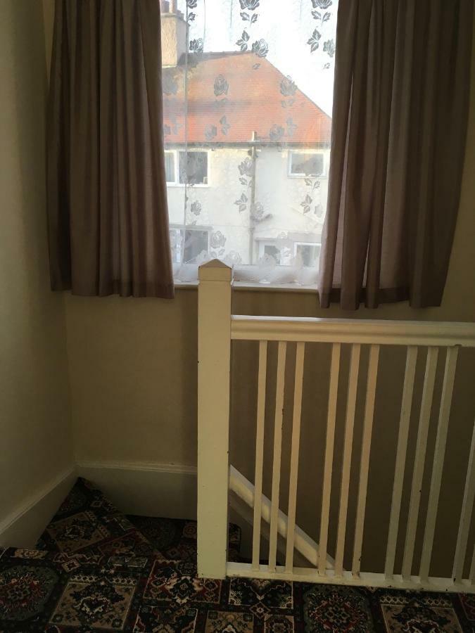 Вілла Rhuddlan House Екстер'єр фото